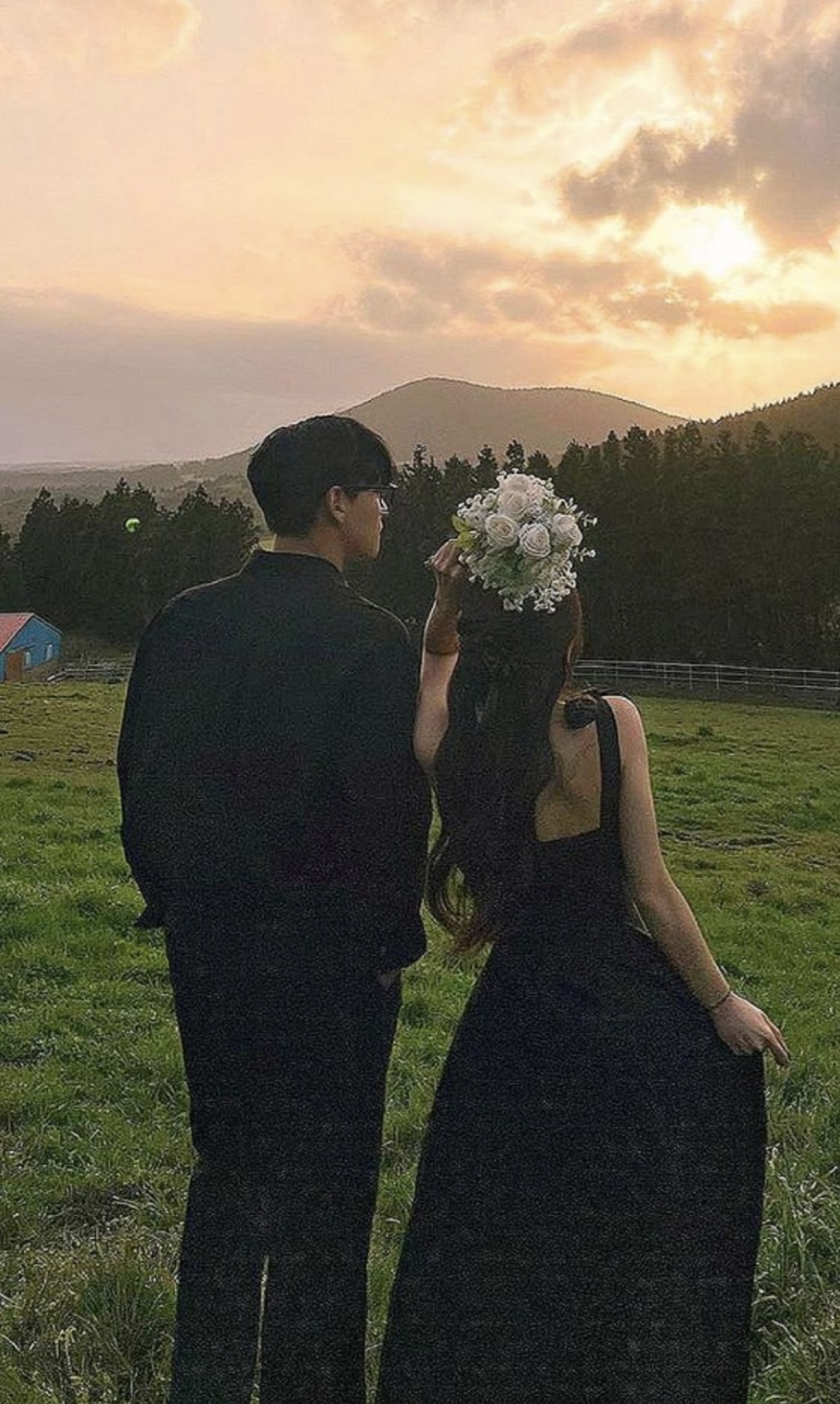 ANH VẪN CÒN NHỚ TÌNH CŨ