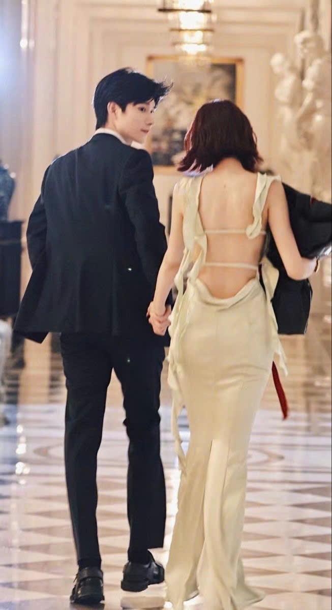 HỢP ĐỒNG BẠN GÁI, HIỆU LỰC CẢ ĐỜI