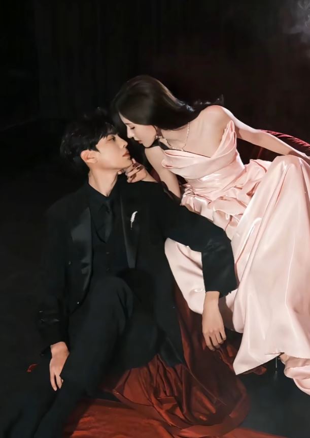 Tổng Giám Đốc Cổ Hủ Và Cô Vợ Bá Đạo