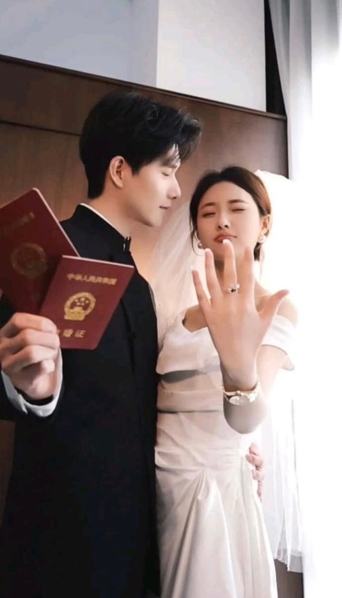 THẾ THÂN CHÍNH CHO BẠCH NGUYỆT QUANG