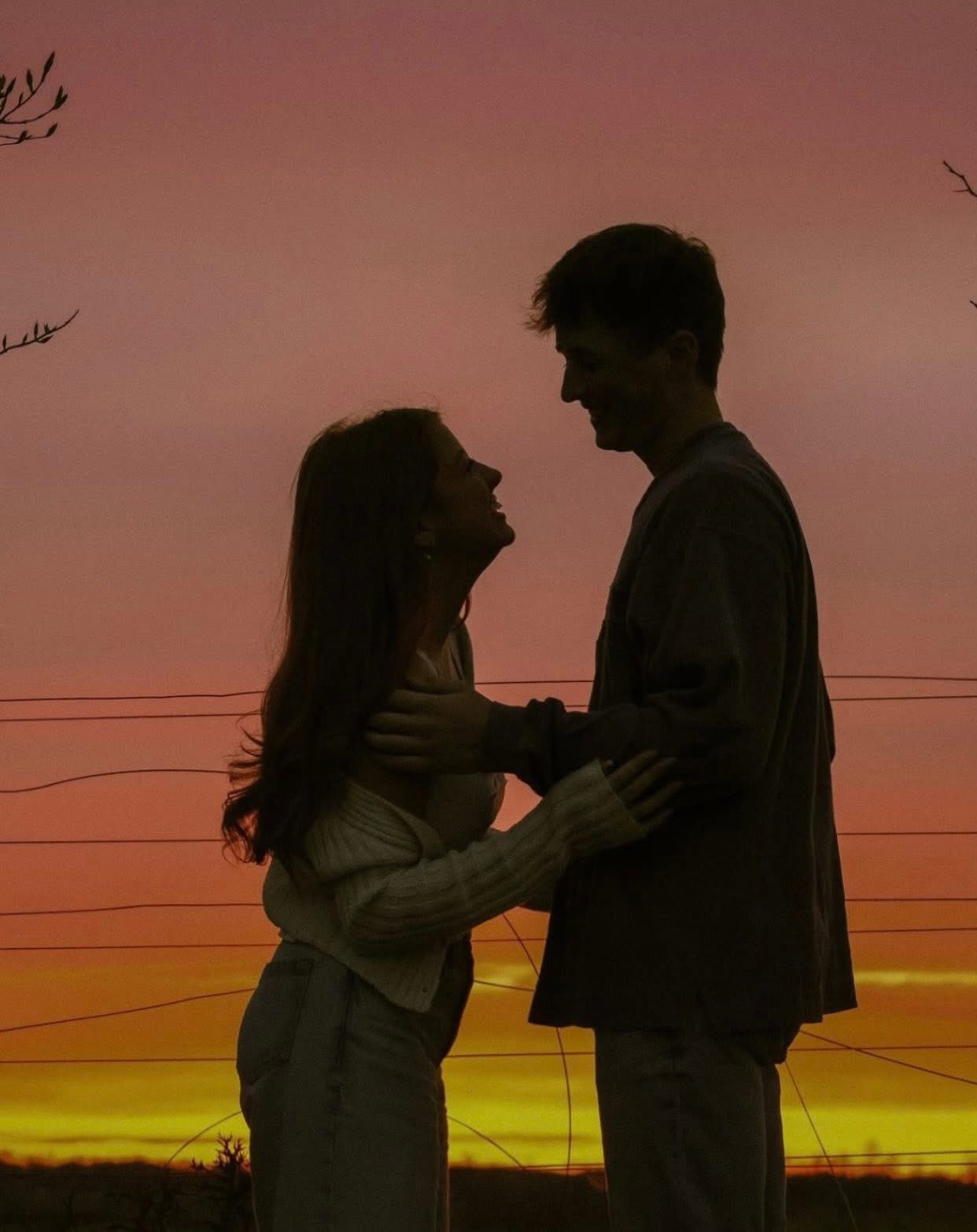 TÌNH CẢM XEN LẪN TIỀN BẠC