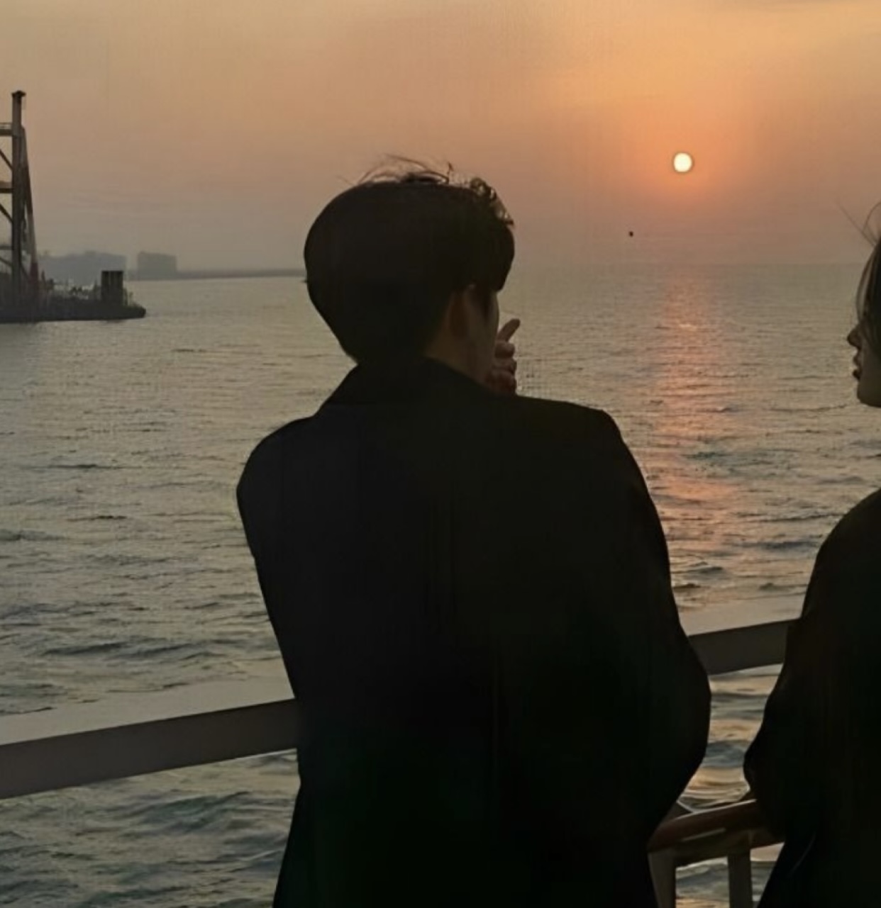 LY HÔN ĐI, NHƯỜNG ANH CHO CÔ TA