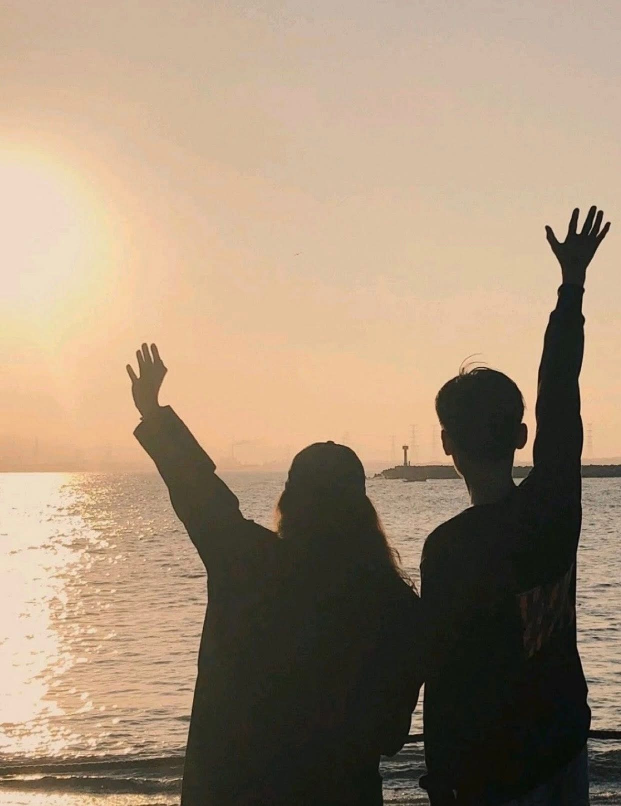 CẢ TÌNH LẪN TIỀN TÔI ĐỀU CẦN