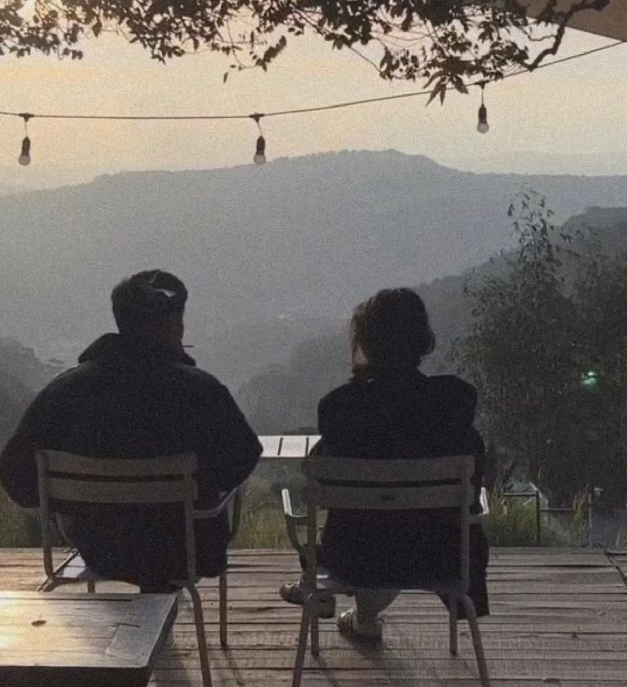 CHỒNG PHÁ LỆ VÌ MỘT CÔ GÁI TRẺ