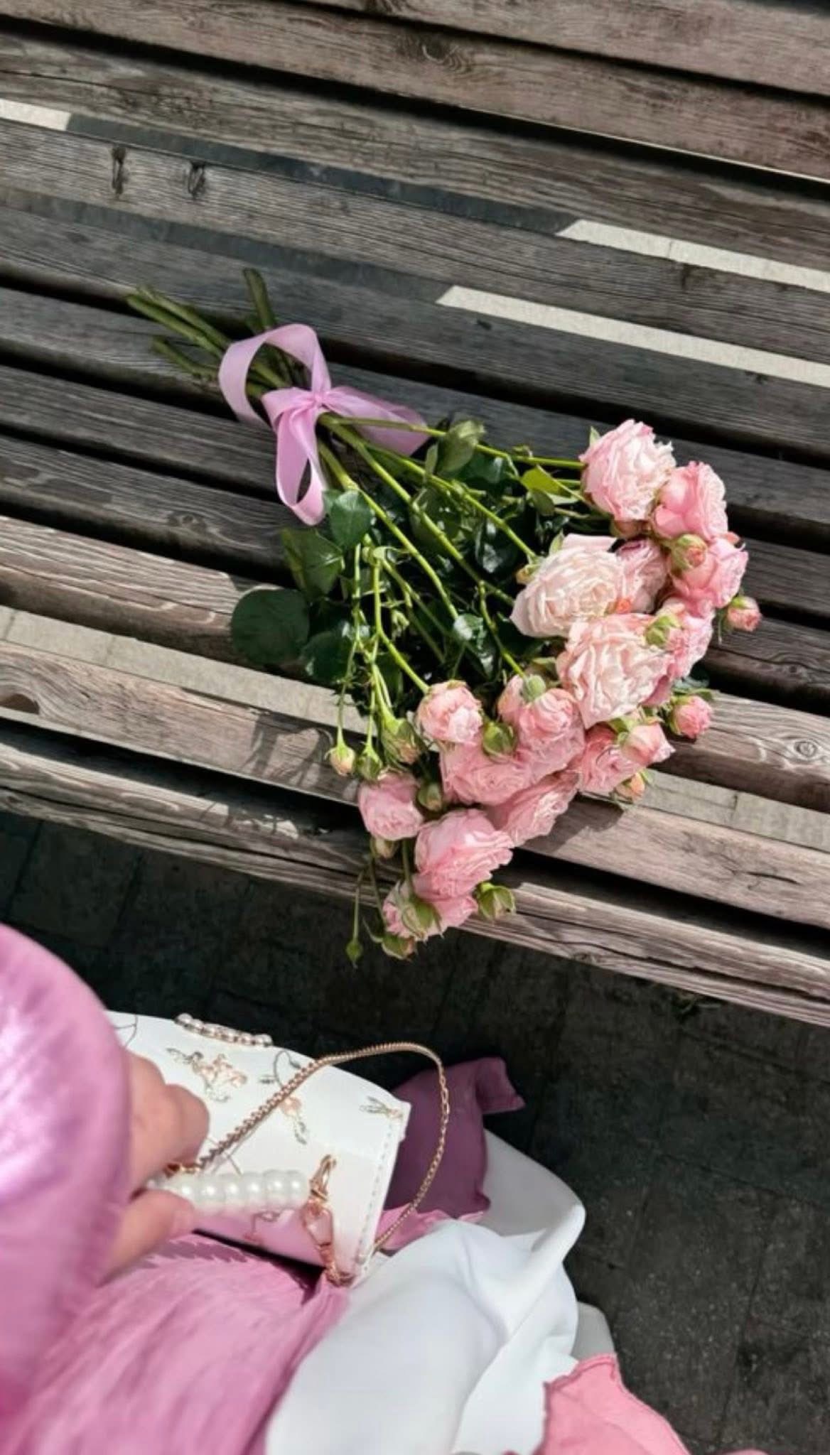 GỬI NHẦM QUÀ CHO ĐỒNG ĐỘI