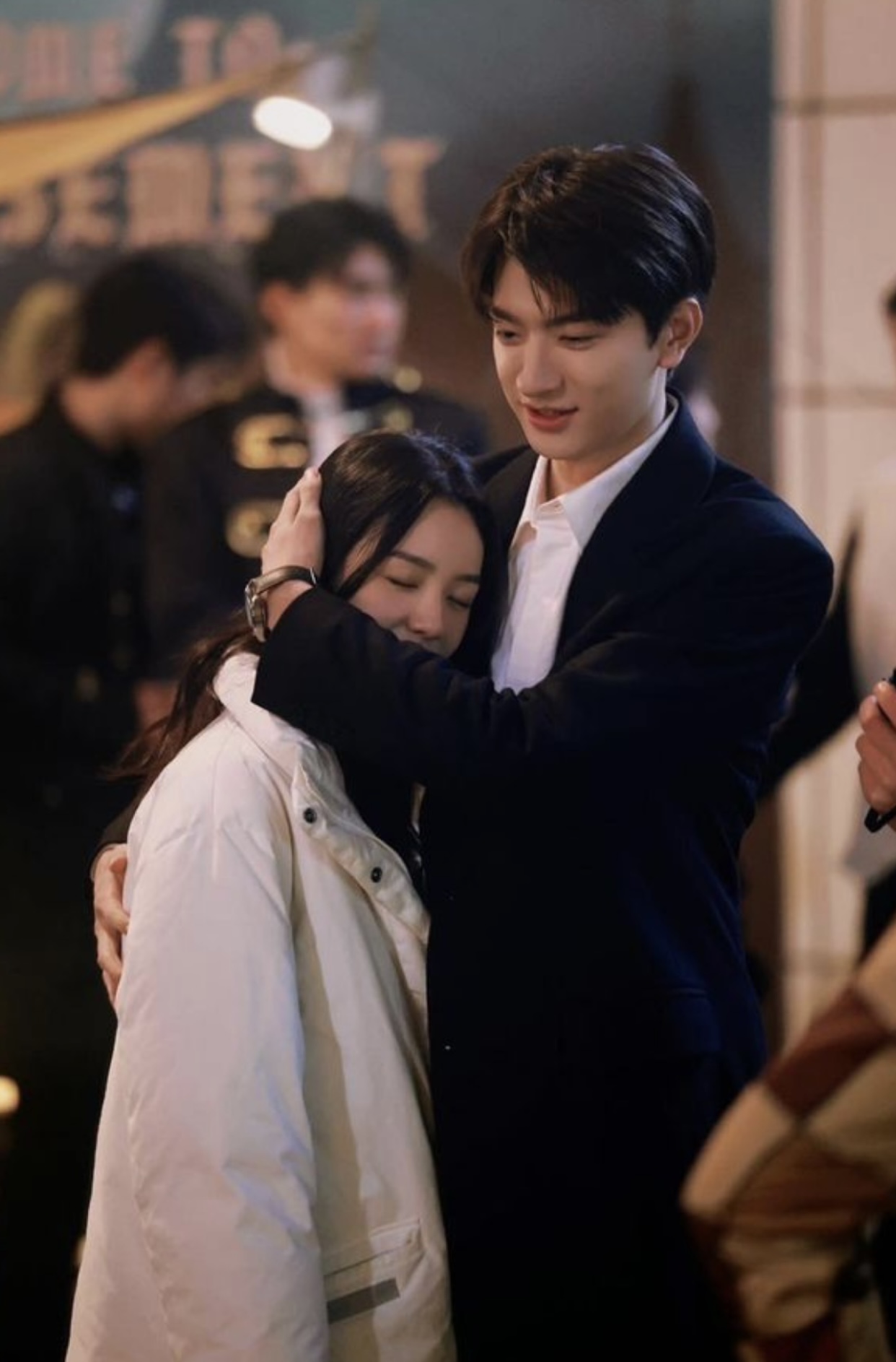 TIN TỐT , TIN XẤU FULL