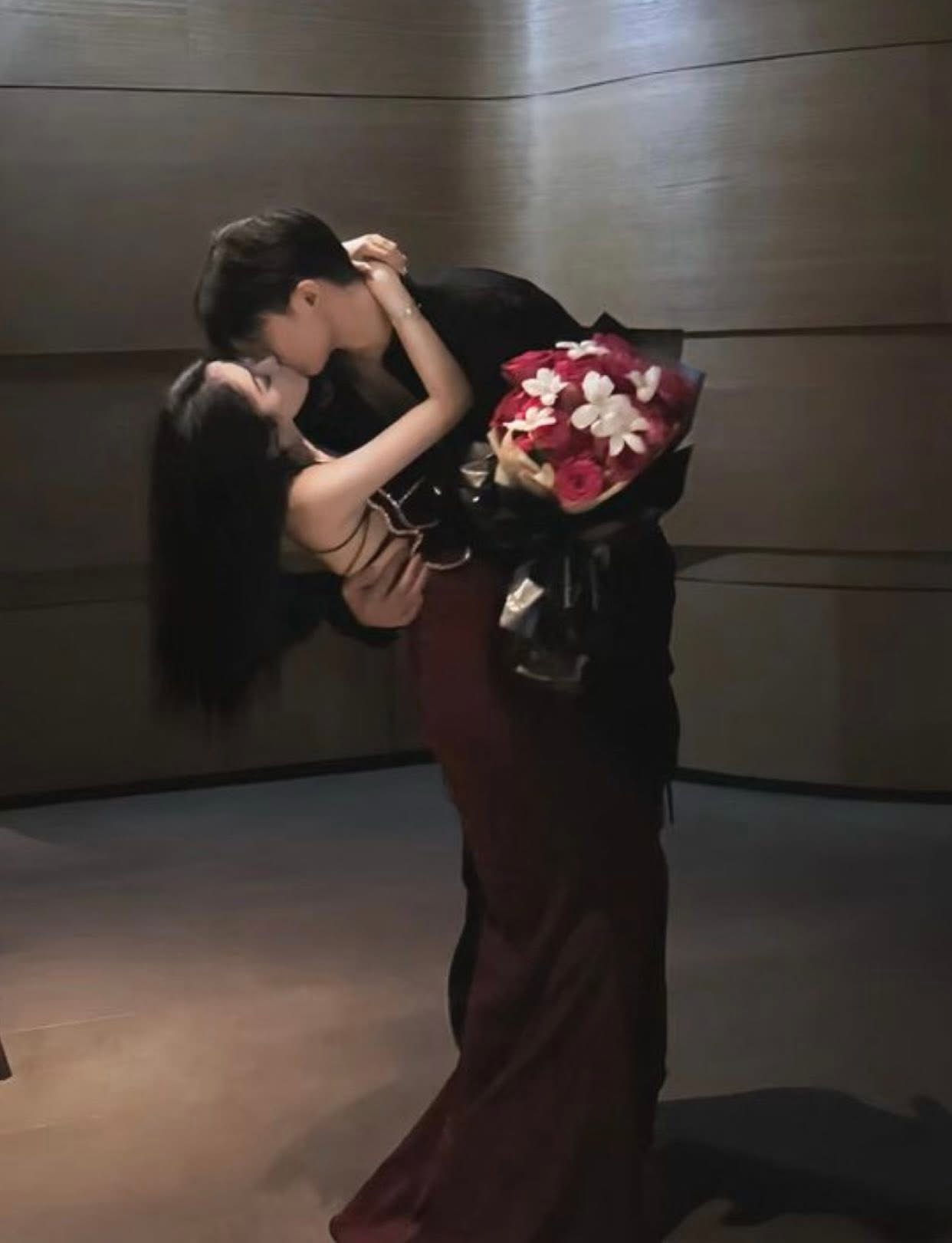 TIỂU TAM BỊ VỠ HOÀNG THỂ