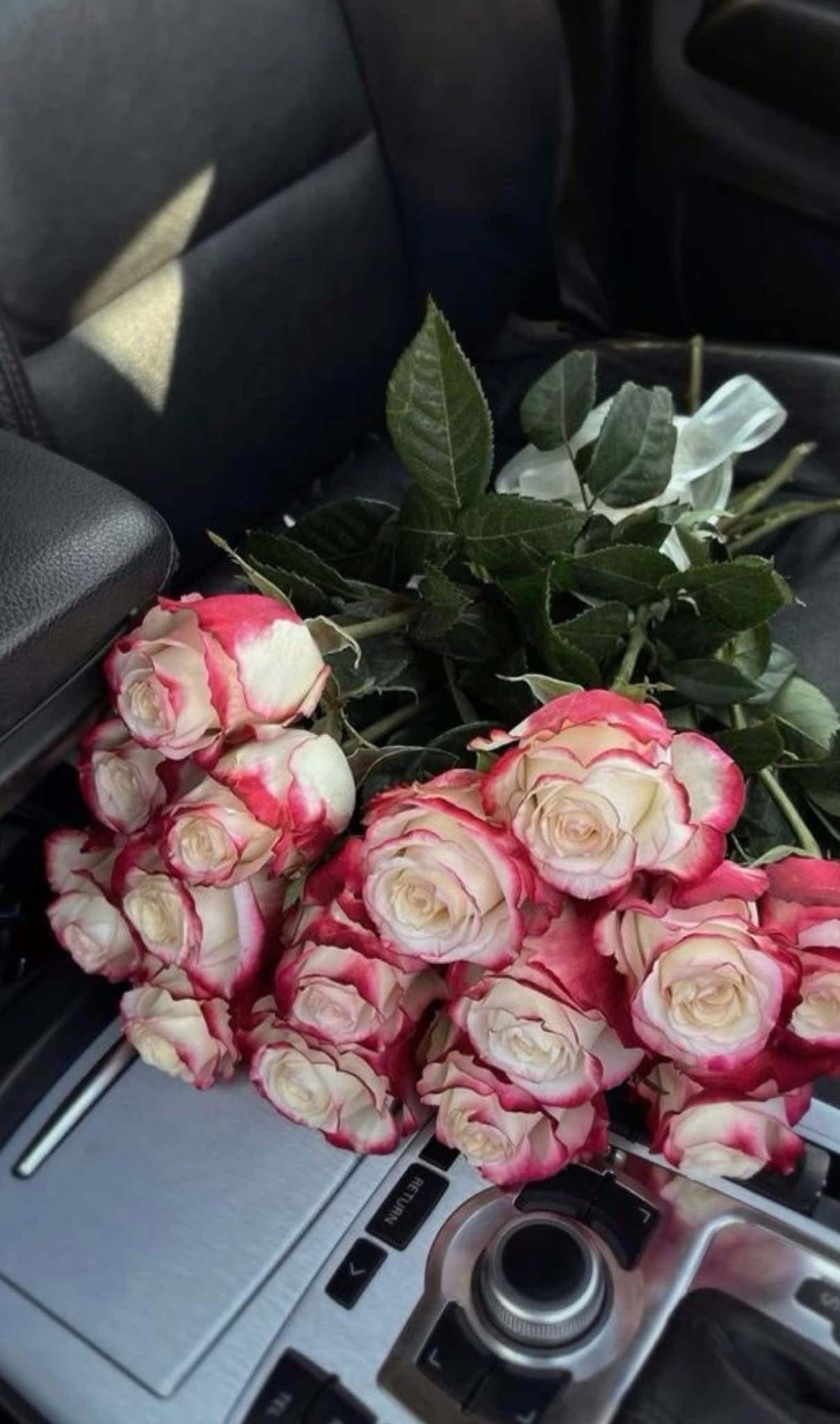 CHÚ RỂ BỎ TRỐN, TÔI CƯỚI ĐẠI THẰNG BẠN THÂN