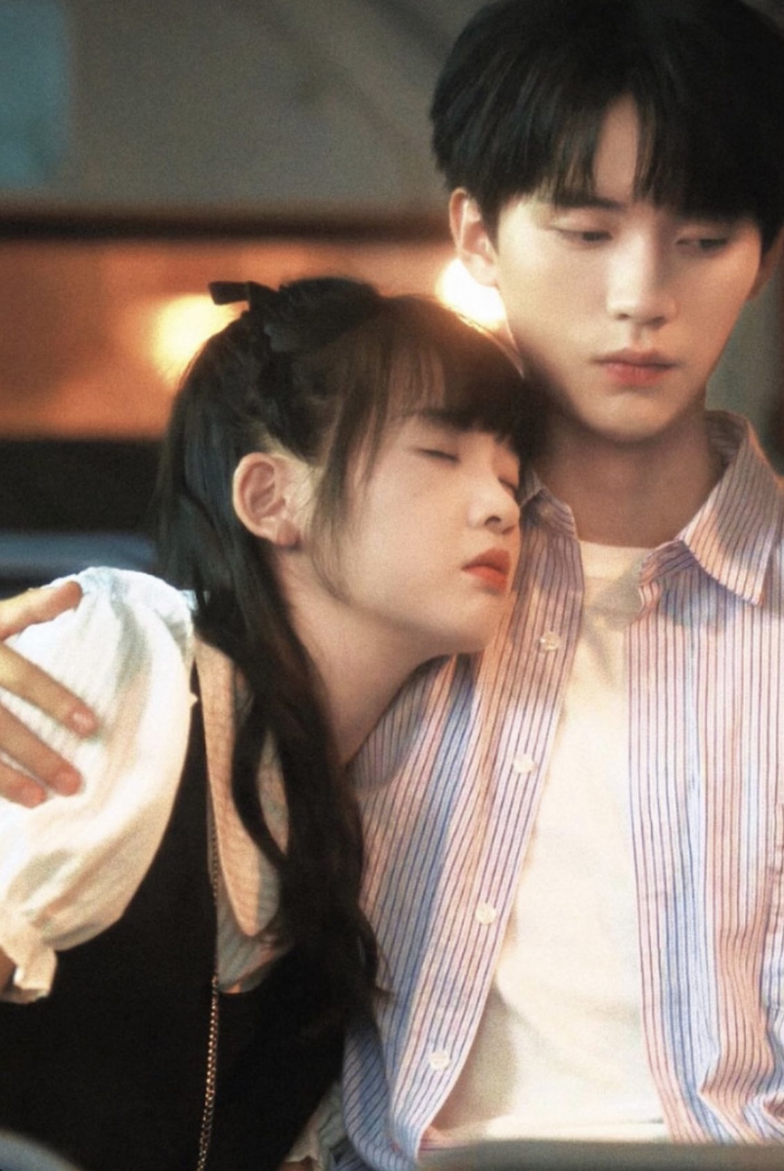 CHÌM SÂU TRONG TÌNH CẢM