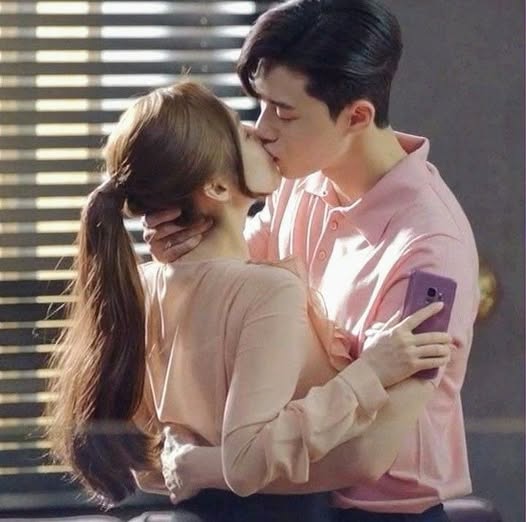 Tổng Giám Đốc Dịu Dàng Như Mẹ