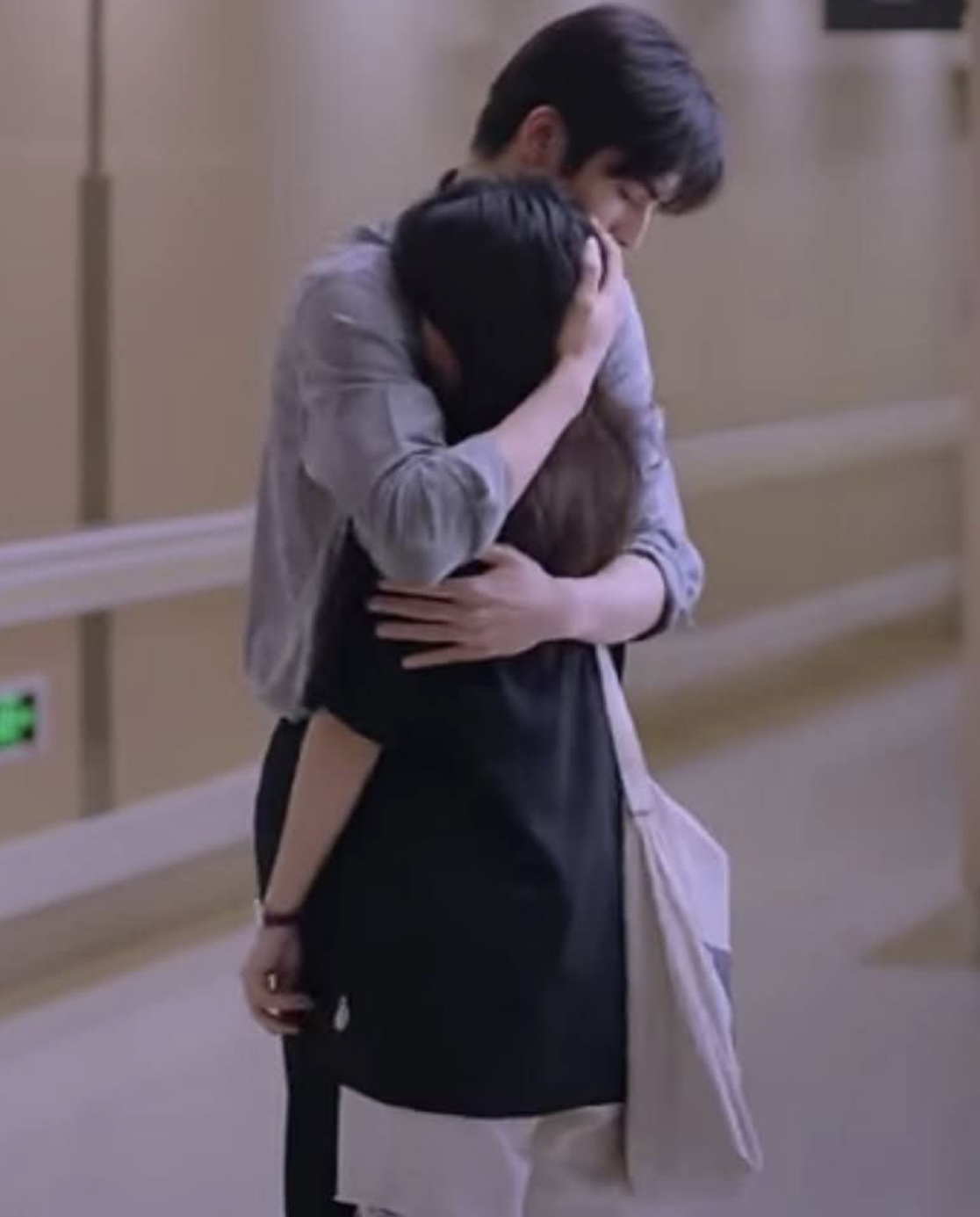 6 LY RƯỢU CẠN TÌNH