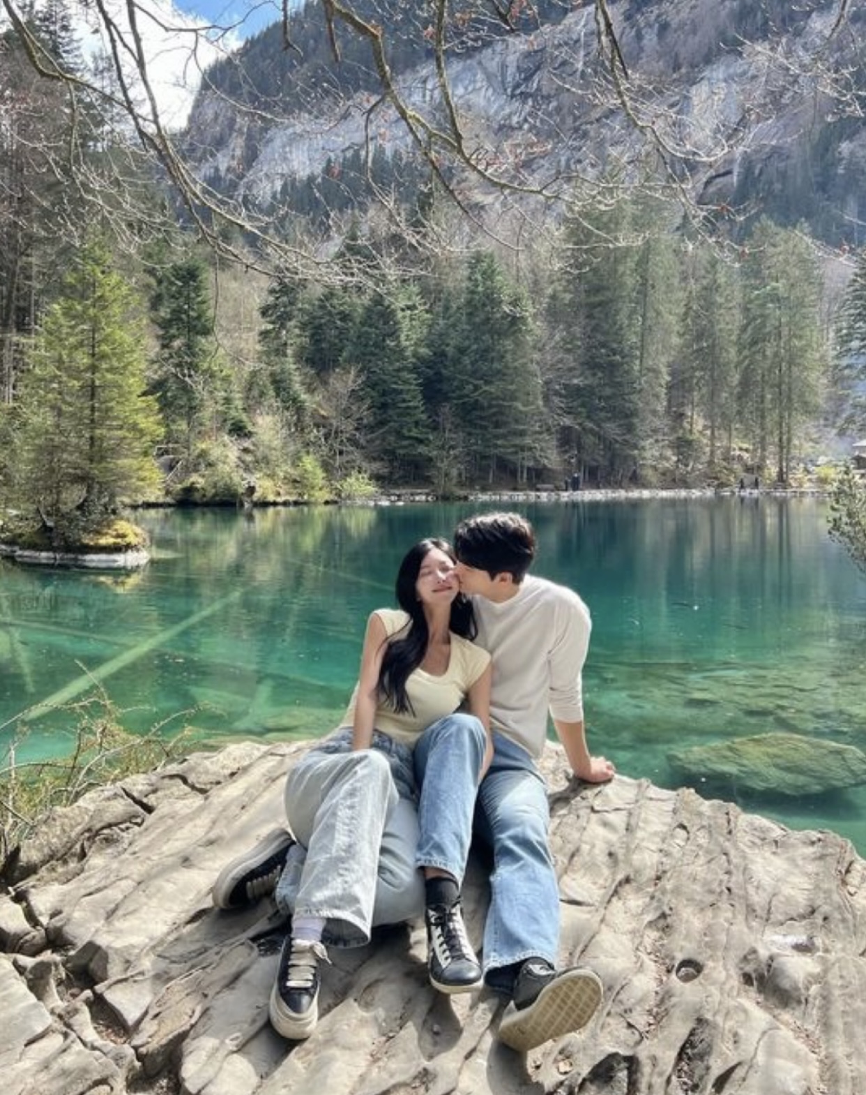 TÌM NGƯỜI HIẾN GIỐNG ĐỂ SINH CON