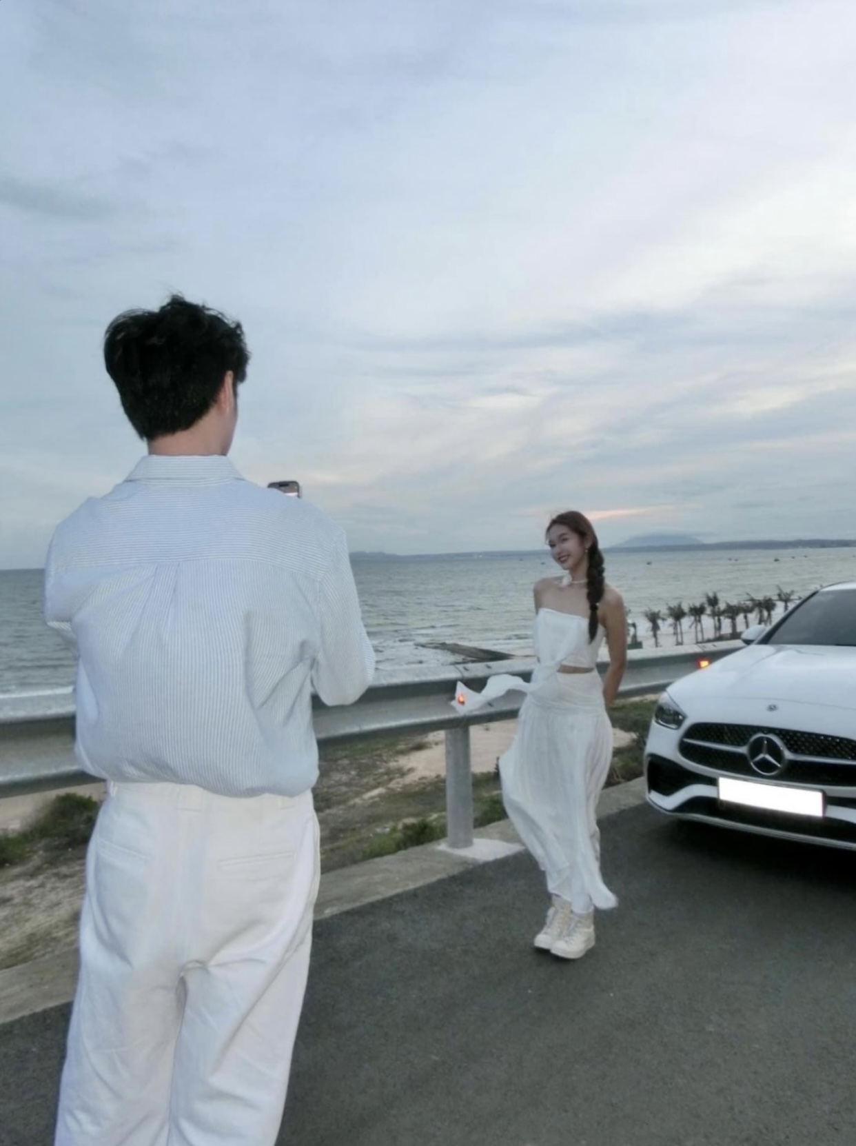 RỜI XA LỤC THỜI TẬN