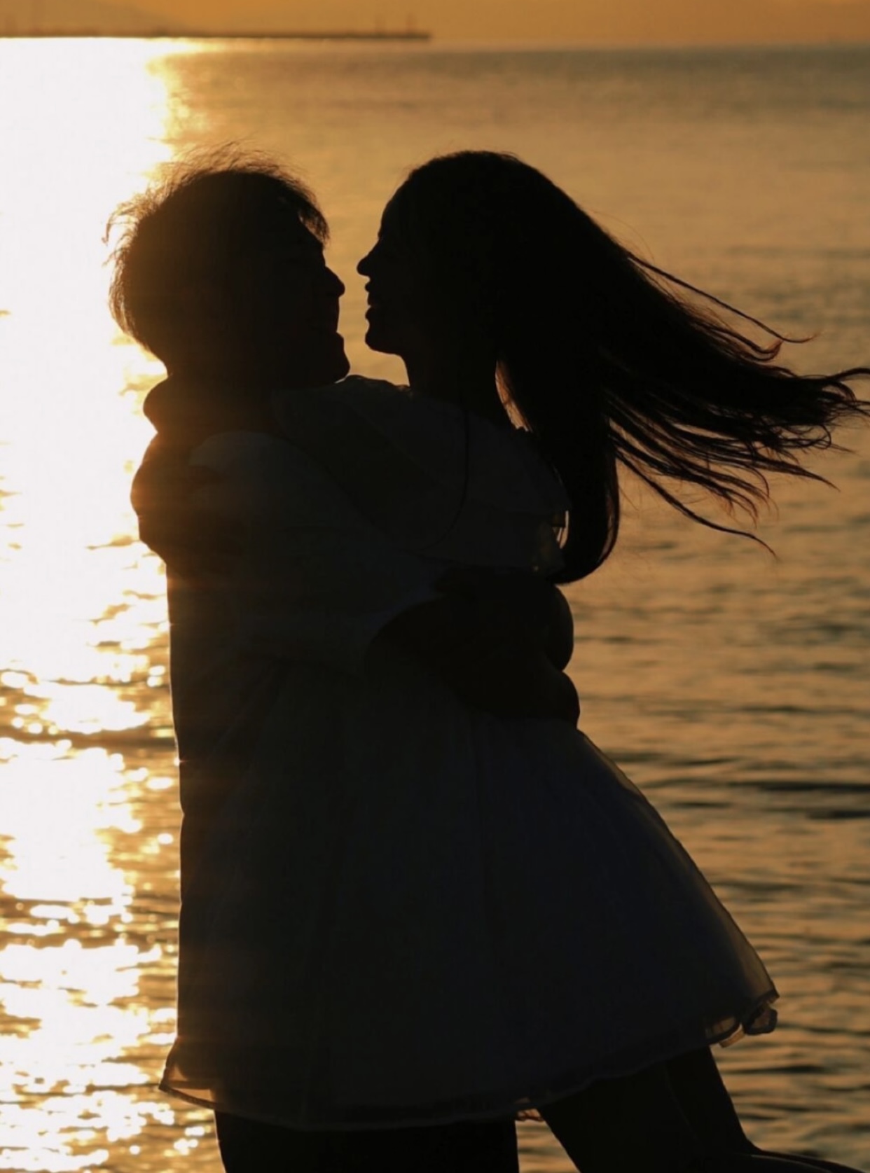 CHỒNG CHẾT VÌ CỨU BẠCH NGUYỆT QUANG