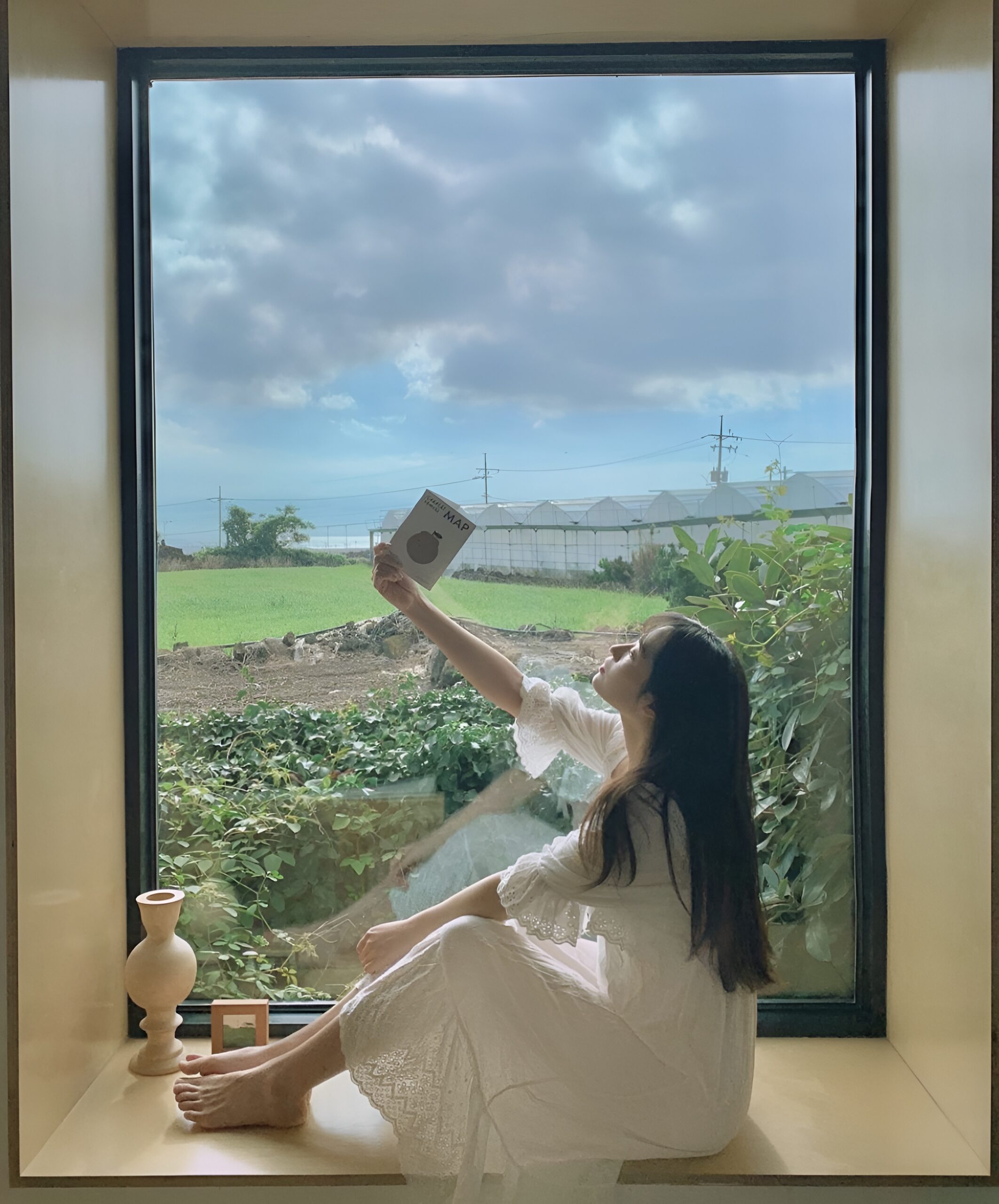 HÀO MÔN ĐEN TRẮNG