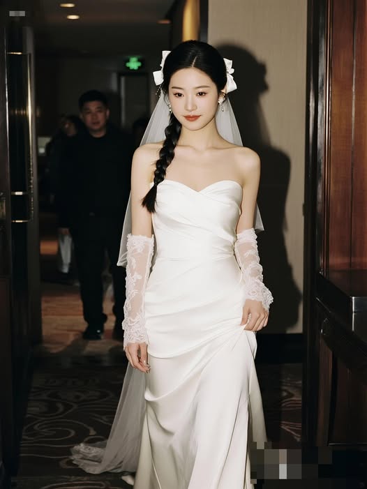 Người Anh Nuối Tiếc Không Phải Tôi