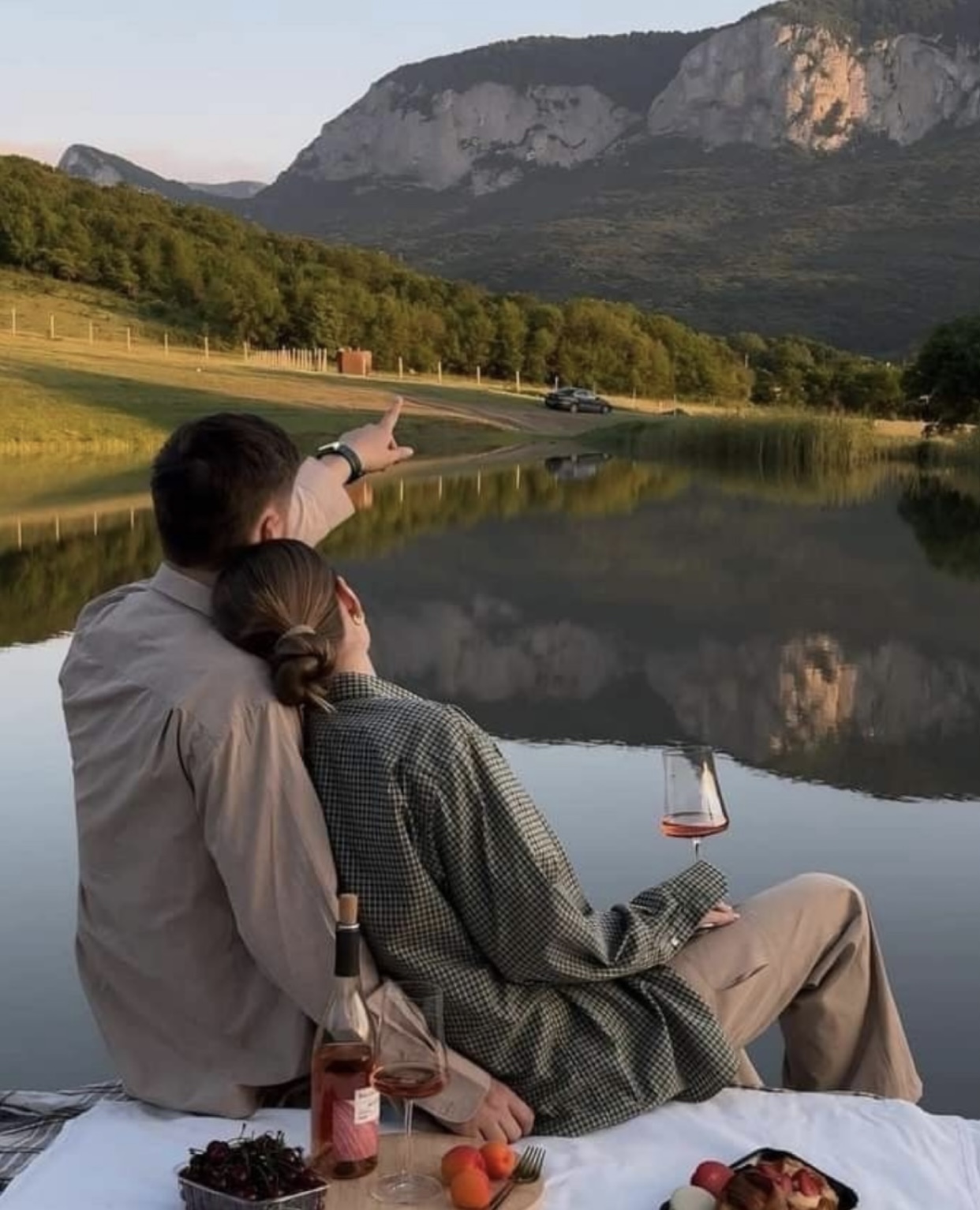 TIN NHẮN TỪ SỐ LẠ