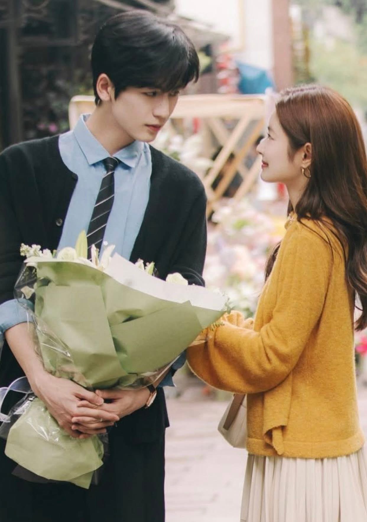 MANG THAI CON CỦA NAM THẦN HỌC BÁ