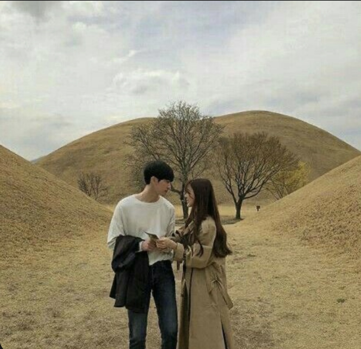 BA NĂM HÔN NHÂN MÙ QUÁNG