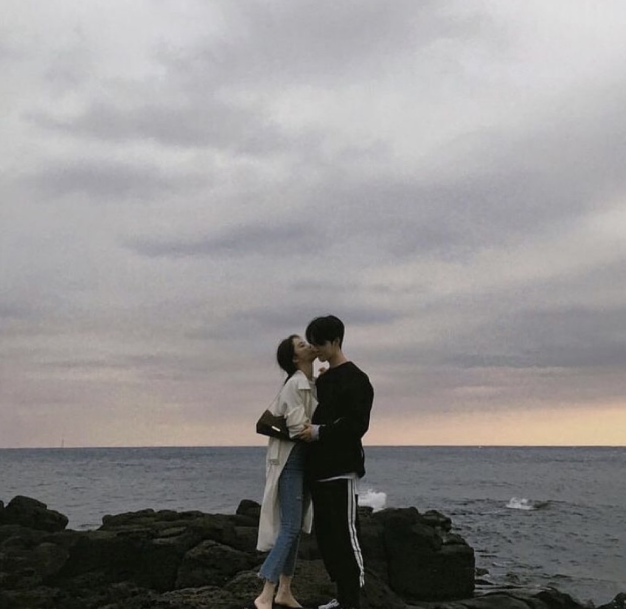 KỶ NIỆM 3 NĂM NGÀY CƯỚI, TÔI ĐỀ NGHỊ LY HÔN