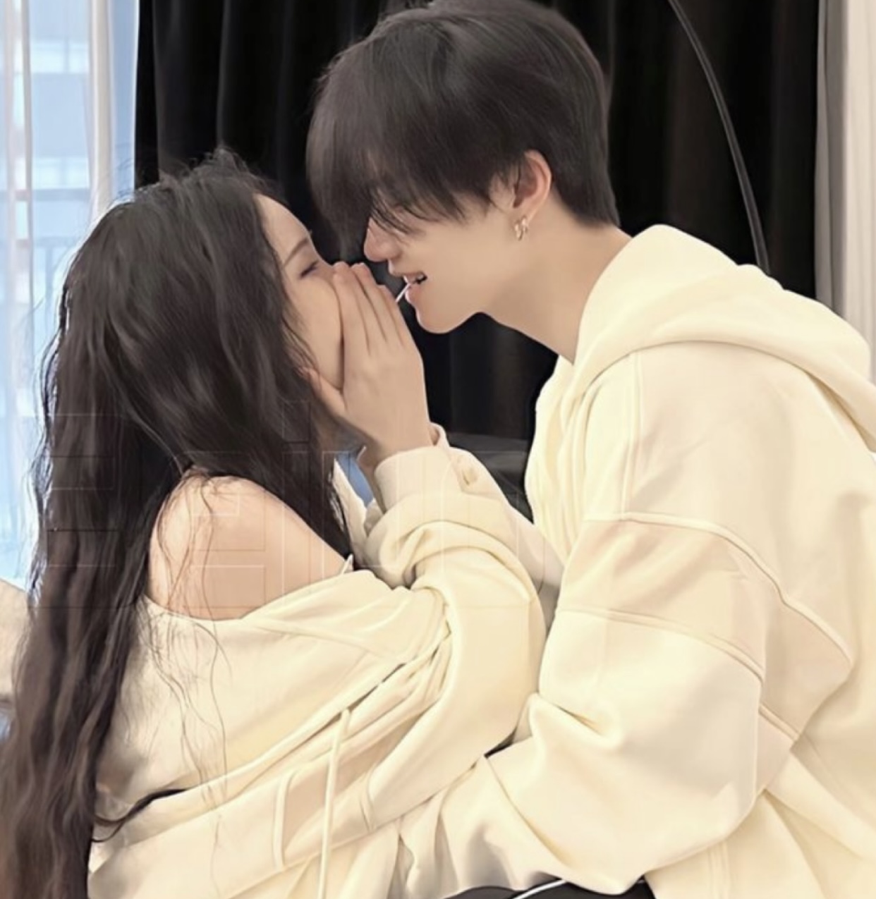 SAU KHI NGƯỜI CHỒNG GIÀU CÓ QUA ĐỜI