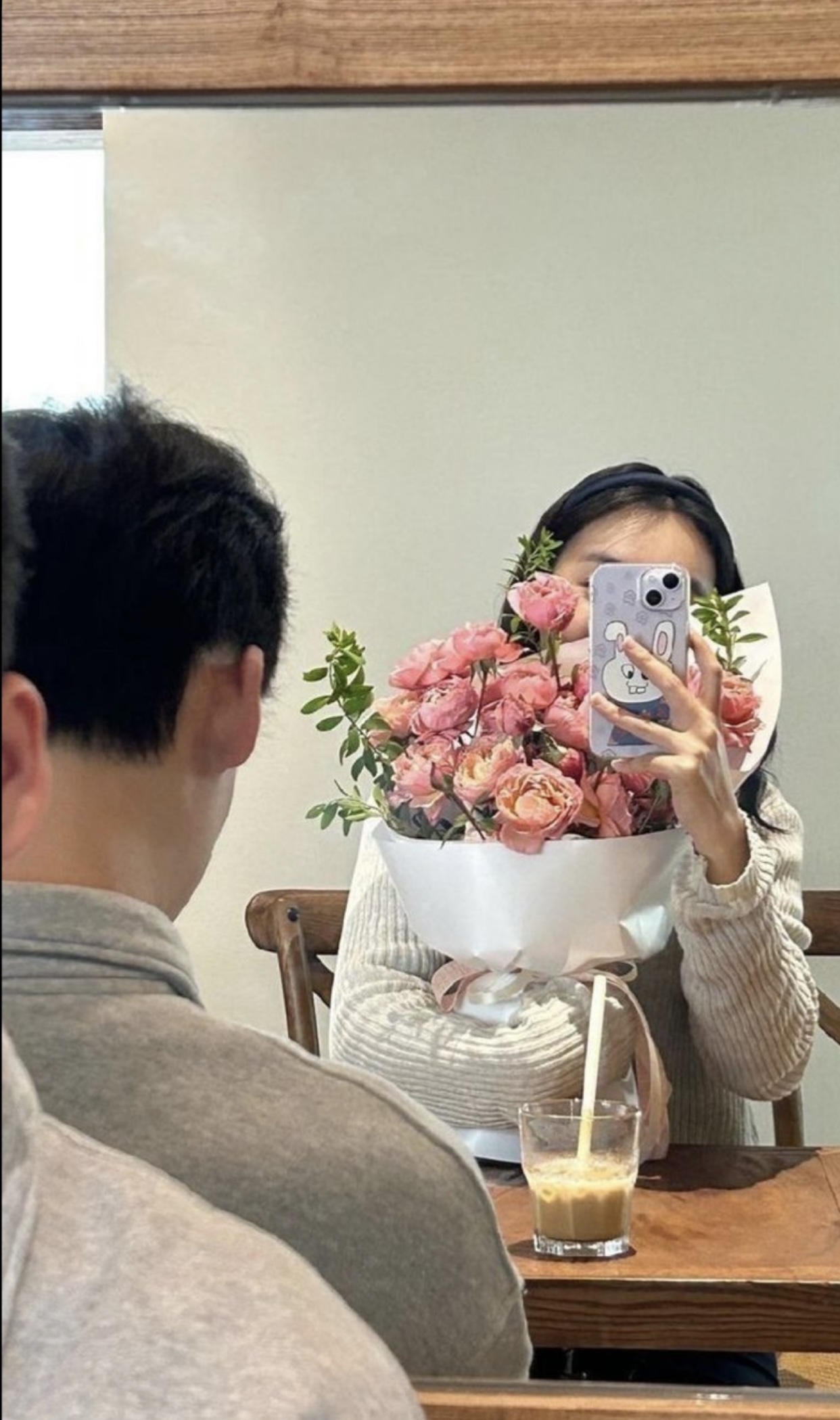 SẾP KHÔNG CHỊU LY HÔN