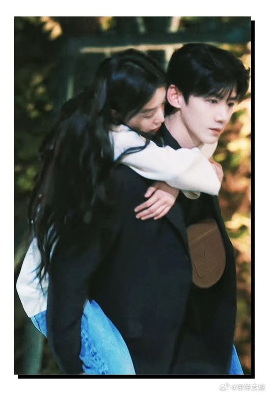 Đêm Đó, Anh Trai Tôi Có Tám Múi