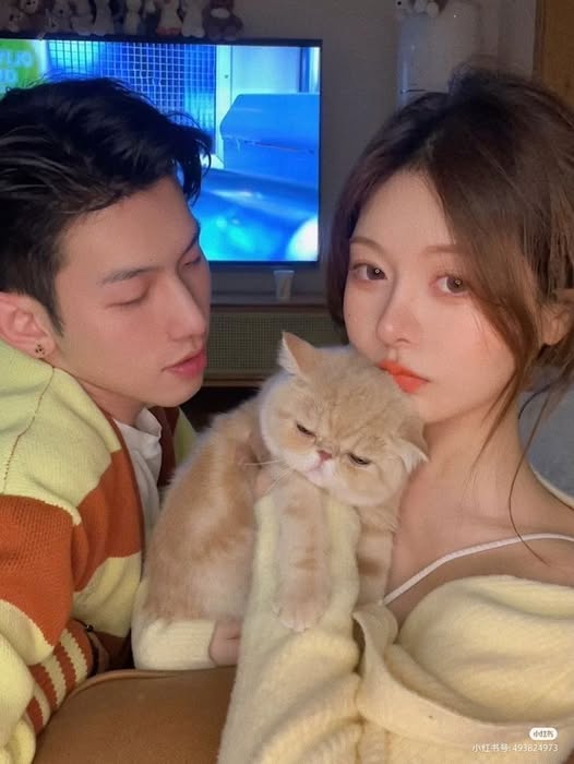 Tình Đầu Ngọt Ngào Của Anh Cảnh Sát