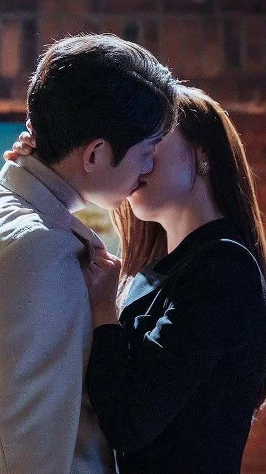 Cô Vợ Cũ Của Tổng Tài