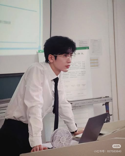 Chồng Tôi Nói Anh Ấy Không Thể Sinh Con