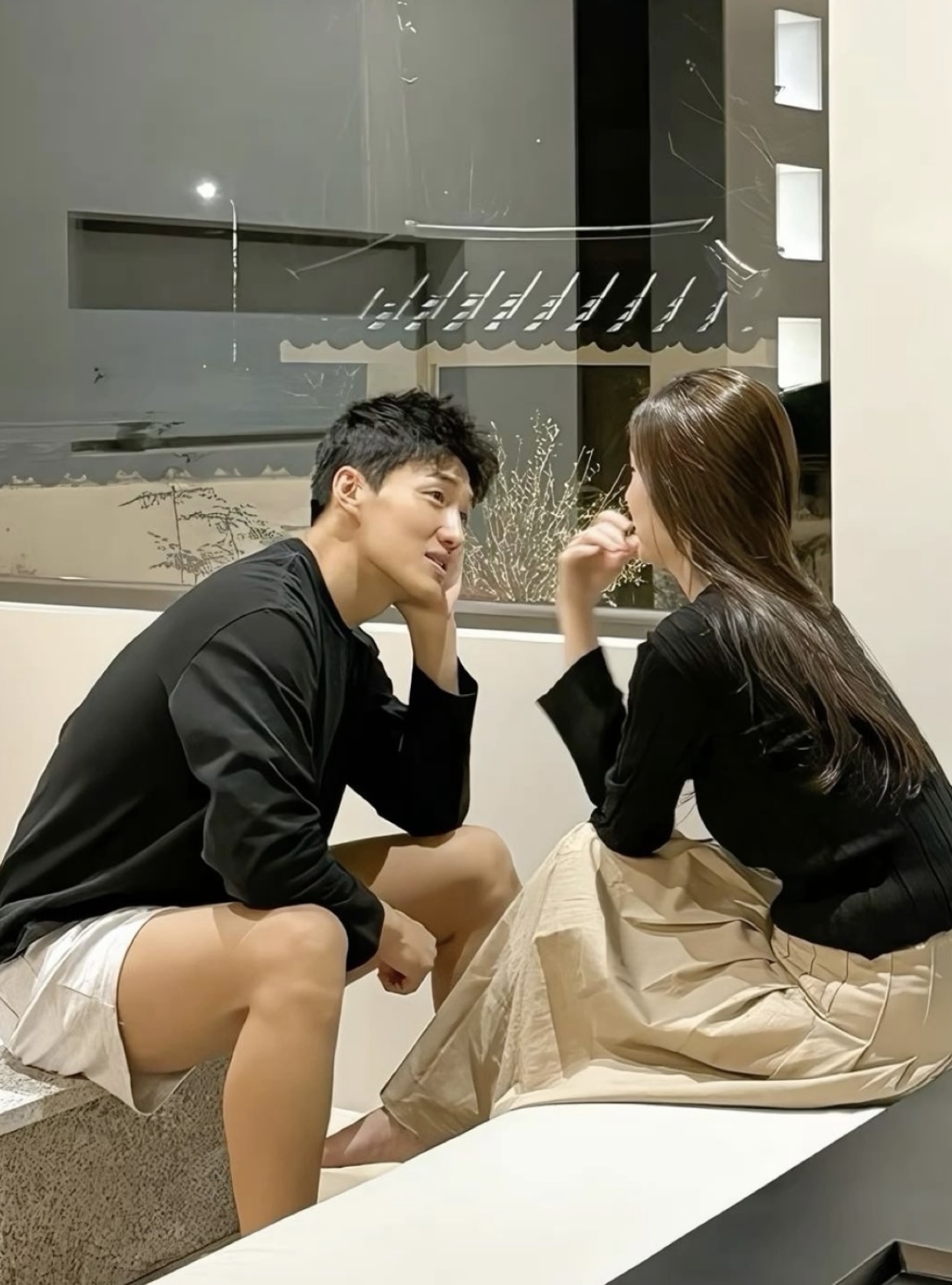 CUỘC LIÊN HÔN NỞ HOA