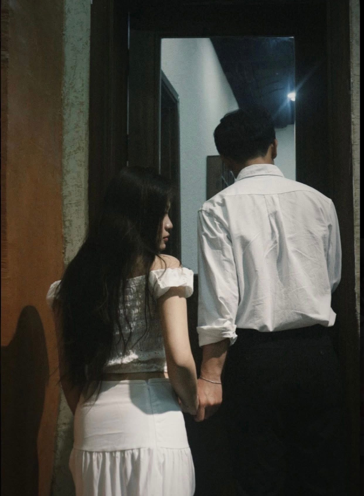 CUỘC GỌI BÍ MẬT