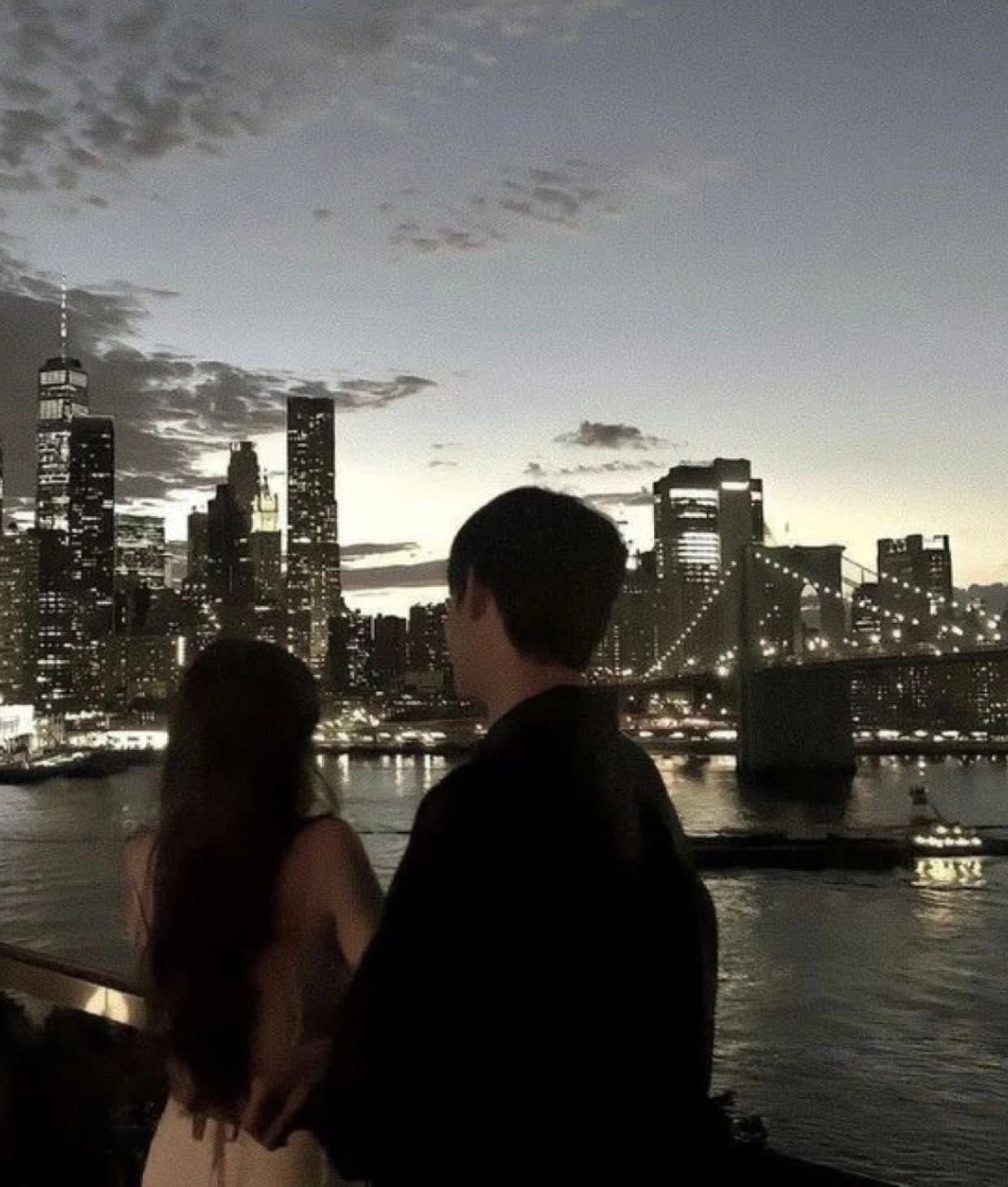 ĐÊM GIAO THỪA, CHỒNG DẪN TÌNH NHÂN VỀ