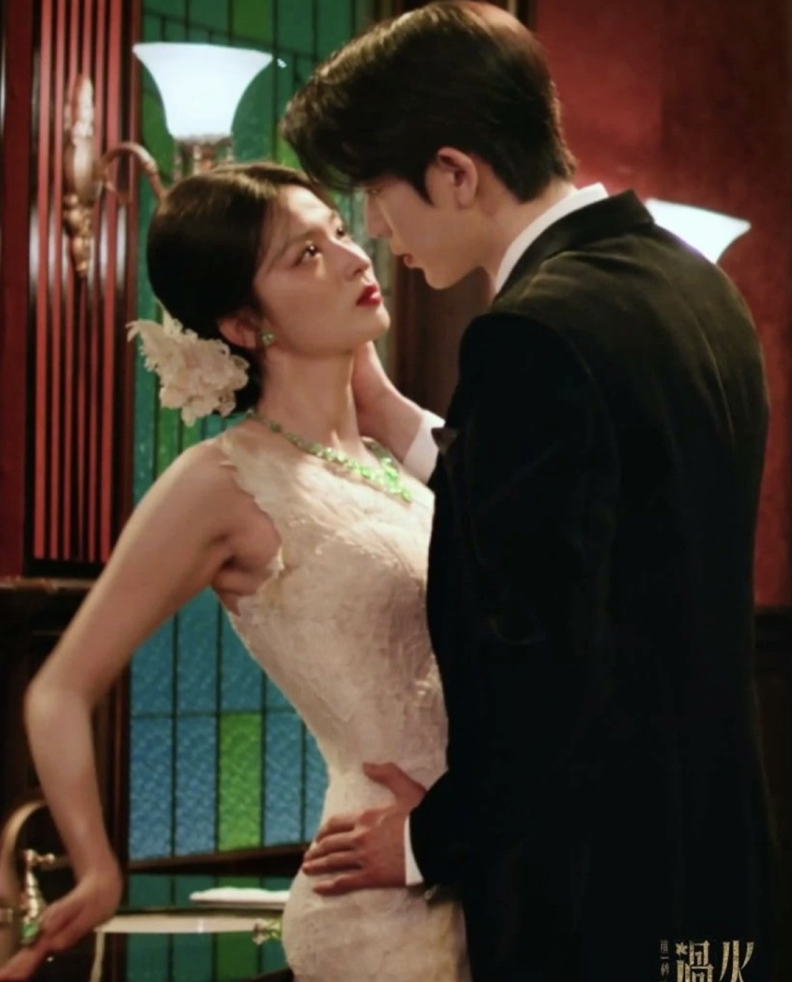 TẤM ẢNH THÂN MẬT