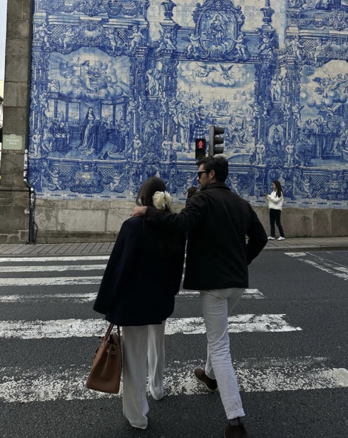 TÔI MỚI LÀ TIỂU THƯ THẬT