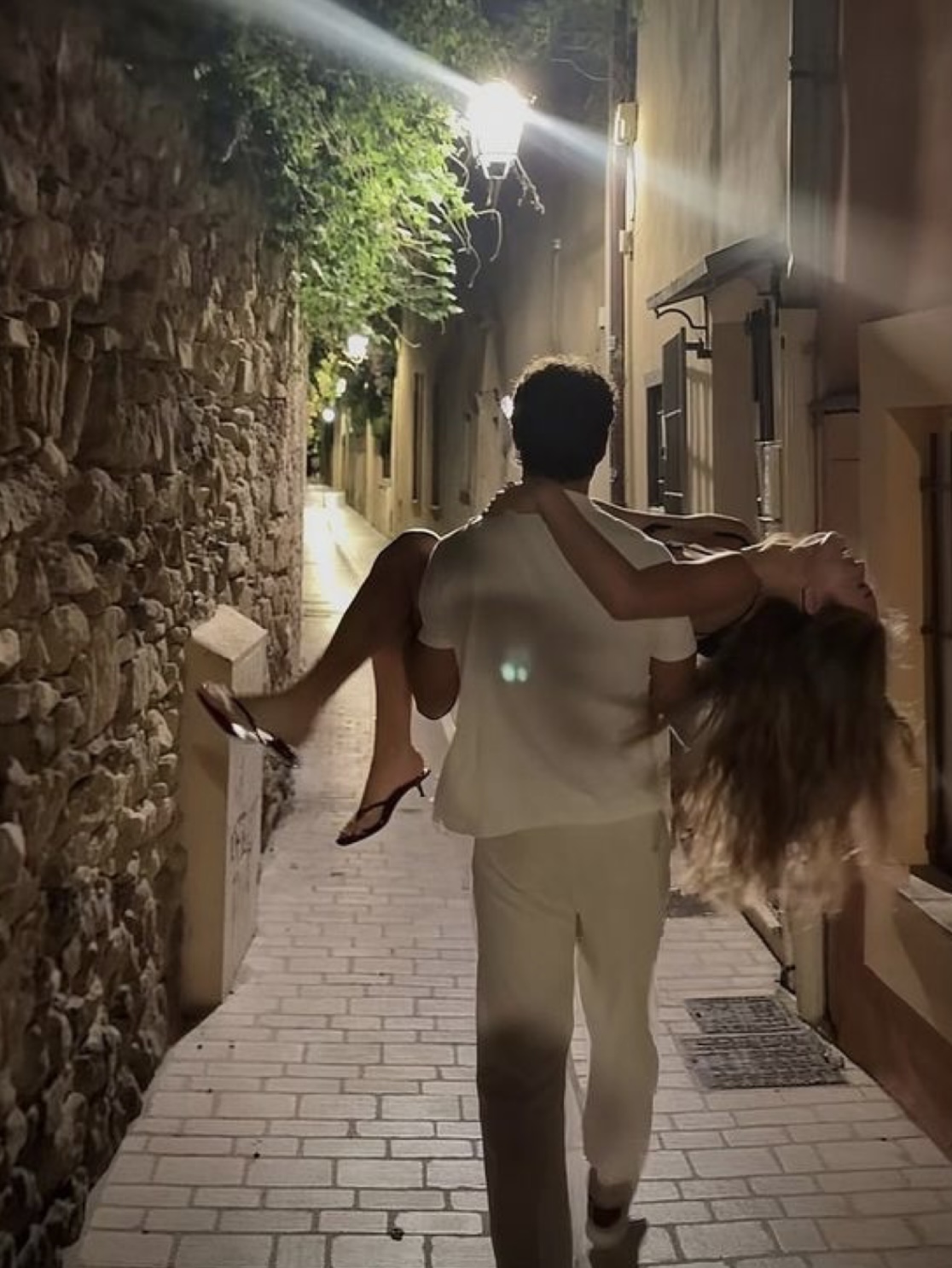 NẮNG ẤM MÙA ĐÔNG