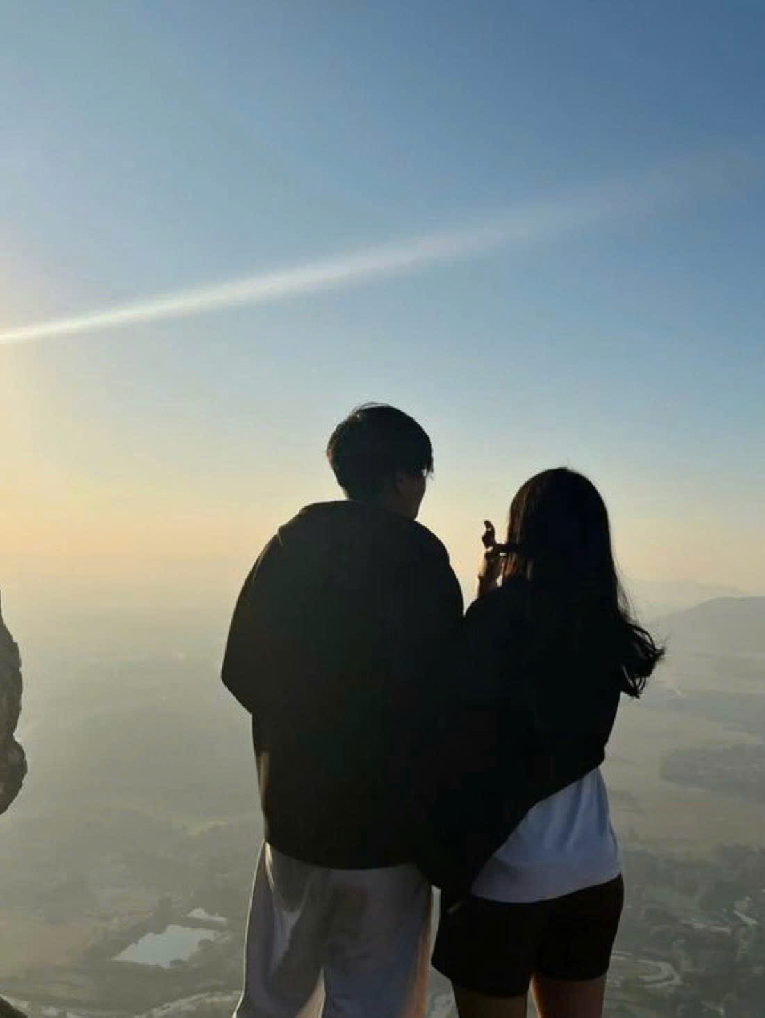 Chuyến Bay Của Những Bí Ẩn